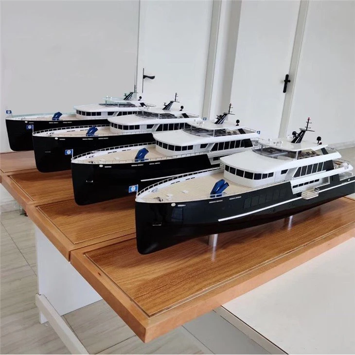 scale yatch model